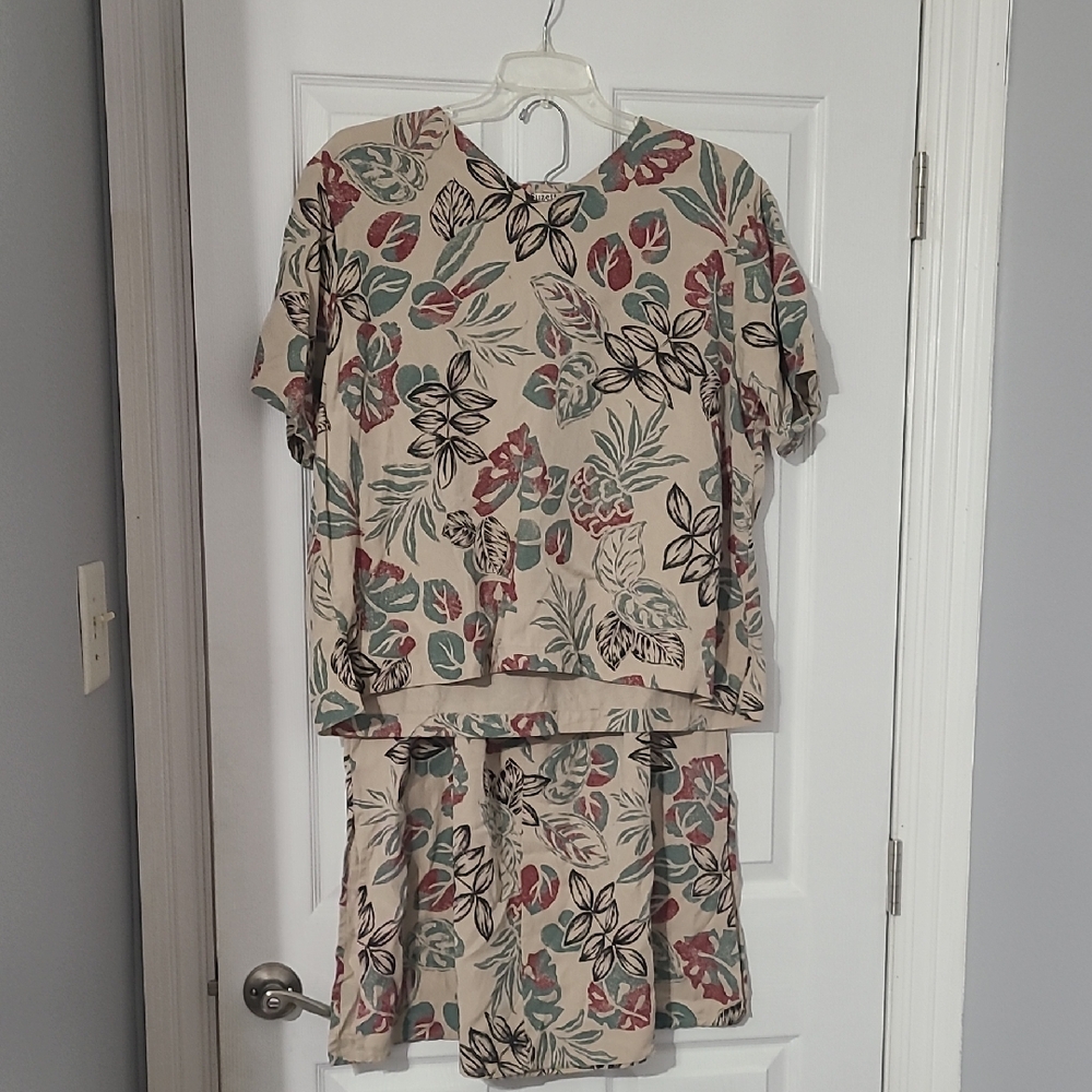 Women's Floral Print Skirt Set in Beige
